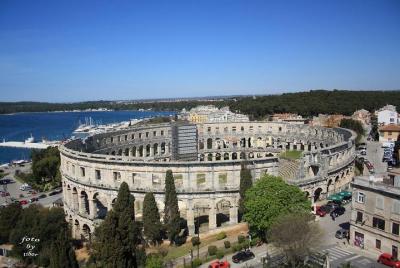 Tour a pie por Pula