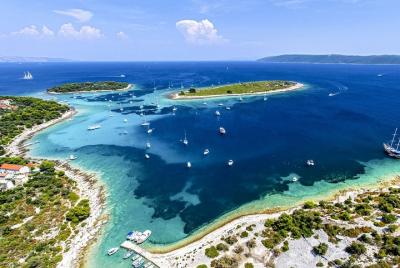 Tour de 3 islas - Protagonizada por: Blue Lagoon, Duga Bay, Old T