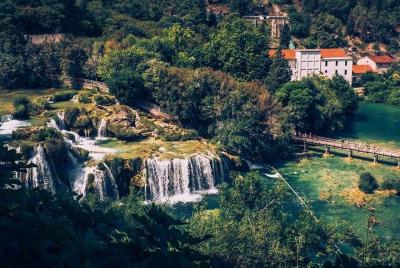 Tour privado por el conductor-guía del Parque Nacional Krka y la 