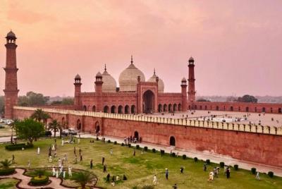Karachi a Khunjerab Pass Tour.