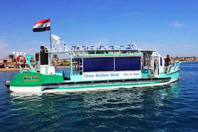 Viaje en barco de cristal desde Dahab