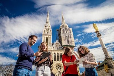Viaje en el tiempo de Zagreb: ¡Descubra Zagreb con un divertido r Viaje en el tiempo de Zagreb: ¡Descubra Zagreb con un divertido r