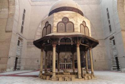 Recorrido privado de 8 horas: Pirámides de Guiza, Menfis, Saqqara