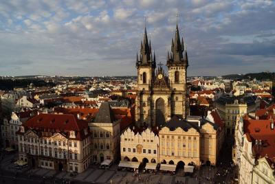 Excursión a pie de medio día para grupos pequeños de Praga