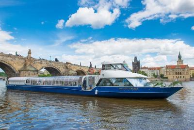 Excursión por la ciudad de Praga para grupos pequeños y crucero t