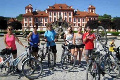 TOUR EN BICICLETA POR EL RÍO A TROJA CHATEAU - tour en bicicleta 