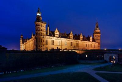Tour de 7 horas por el castillo privado de Hamlet y Frederiksborg Tour de 7 horas por el castillo privado de Hamlet y Frederiksborg