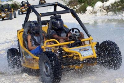 Aventura en Buggy Macao