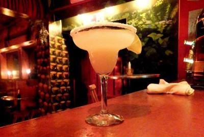 Recorrido nocturno en Guayaquil con bebidas en el Bar La Paleta