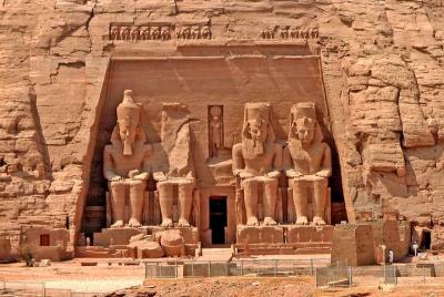 viaje barato: tour al templo de Abu Simbel