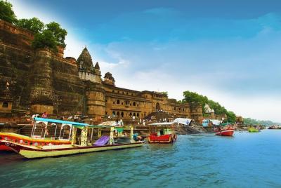 Indore a Maheshwar Indore a Maheshwar