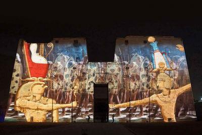 Espectáculo de luz y sonido en el templo de Philae en Aswan