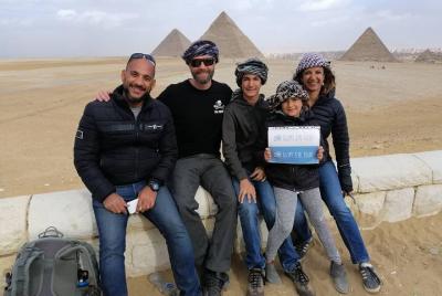 Excursión de un día a las pirámides-museo egipcio-Khan El Khalili