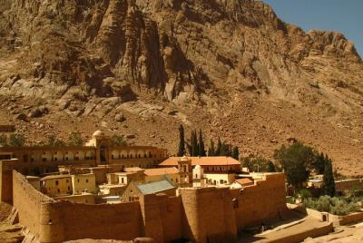Monte Moisés (amanecer) y Santa Catalina de Dahab Monte Moisés (amanecer) y Santa Catalina de Dahab