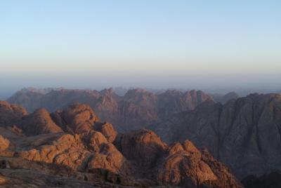 Monte Moisés y viaje al monasterio de Santa Catalina desde Sharm  Monte Moisés y viaje al monasterio de Santa Catalina desde Sharm