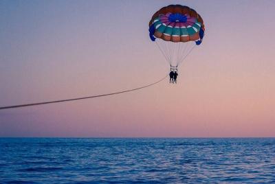 Parapente en la costa de Sharm el Sheikh
 Parapente en la costa de Sharm el Sheikh