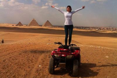 Desert Safari en Quad Bike Around Pyramids