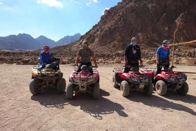 Excursión en quad a la aldea beduina