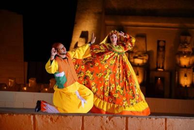 Tour económico al espectáculo de Alf Leila Wa Lella en Hurghada