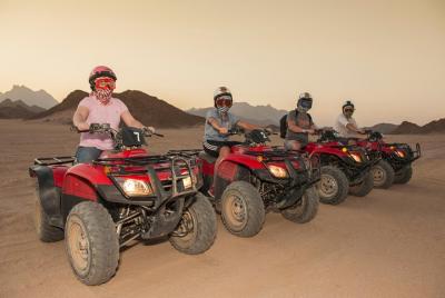 Safari de 3 horas en quad y paseo en camello con traslado - Hurgh