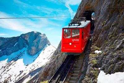 Recorrido turístico autoguiado de ida y vuelta al Monte Pilatus d