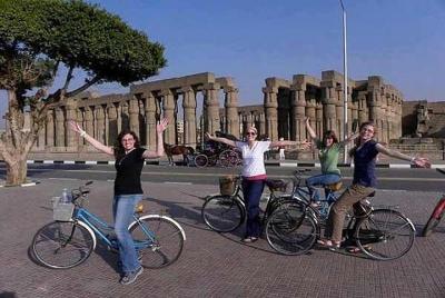 Templos KARNAK en bicicleta Templos KARNAK en bicicleta