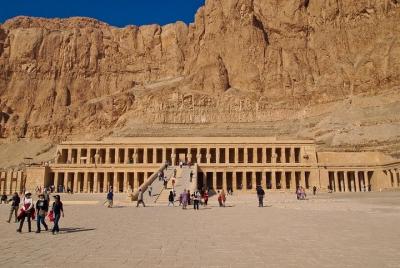 Tour Privado de 2 días: Luxor West y East Bank, Templo de Karnak  Tour Privado de 2 días: Luxor West y East Bank, Templo de Karnak