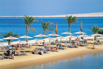 Excursión de día completo al Mar Rojo desde Luxor  Excursión de día completo al Mar Rojo desde Luxor