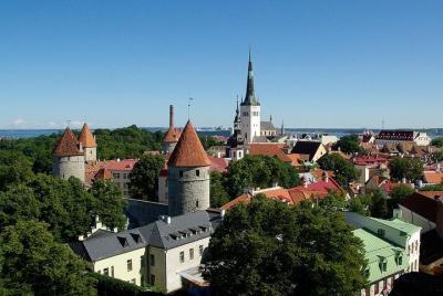 Excursiones por la costa de Tallin: casco antiguo y palacio Kadri Excursiones por la costa de Tallin: casco antiguo y palacio Kadri