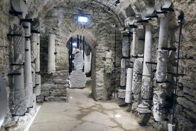 Recorrido por el casco antiguo de Tallin y los túneles del bastió