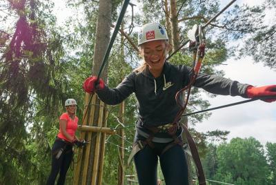 Forest Fun: experiencia de aventura en la copa de los árboles en 