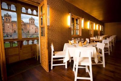 Almuerzo en el restaurante Calle del Medio.