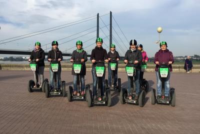 Tour en Segway por el Rin en Düsseldorf: experiencia en el río Ri Tour en Segway por el Rin en Düsseldorf: experiencia en el río Ri