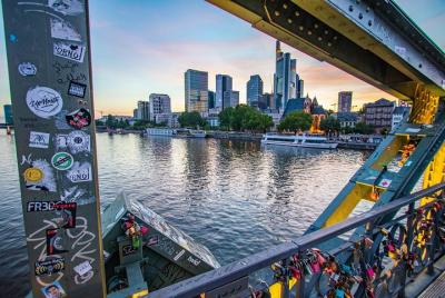 Los lugares Instagrammable de Frankfurt con un local Los lugares Instagrammable de Frankfurt con un local
