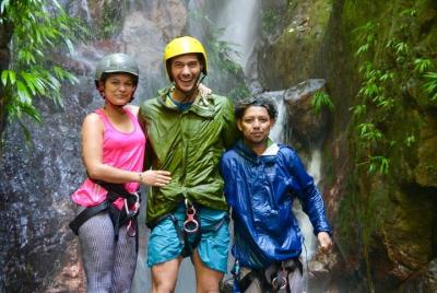 Cascadas Cañón y columpios