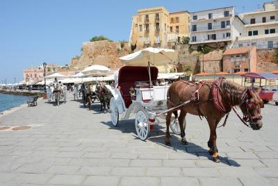 Chania y lago Kournas desde Rethymnon