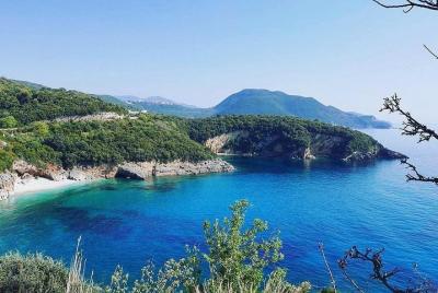 Tour de SUP y snorkel en Sivota Tour de SUP y snorkel en Sivota
