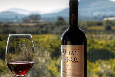 Visita exclusiva a la finca en una bodega griega y cata de vinos