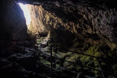 Tour privado de día completo con chofer VIP a la cueva de Zeus y  Tour privado de día completo con chofer VIP a la cueva de Zeus y