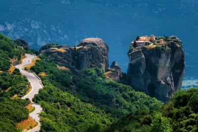 Desde la estación de tren de Kalabaka: tour por los monasterios d Desde la estación de tren de Kalabaka: tour por los monasterios d