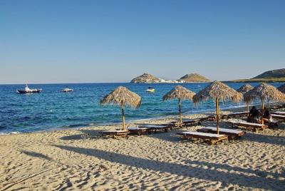 Tour privado por Mykonos: Little Venice, Kalafati Beach y Tourlia Tour privado por Mykonos: Little Venice, Kalafati Beach y Tourlia
