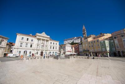 Tour a pie por Piran