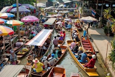 Tour por el mercado flotante de Amphawa y el mercado de trenes de Tour por el mercado flotante de Amphawa y el mercado de trenes de