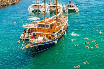 Crucero por el volcán de Santorini, que incluye aguas termales y 