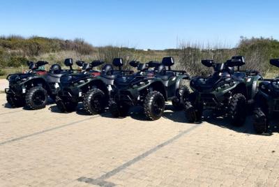 Tour en quad y bumper ball en las dunas de arena de Atlantis
