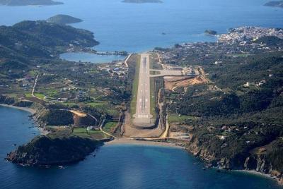 Traslado de llegada privada al aeropuerto de Skiathos Traslado de llegada privada al aeropuerto de Skiathos
