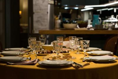 Cena con vista en el centro histórico de Salónica.