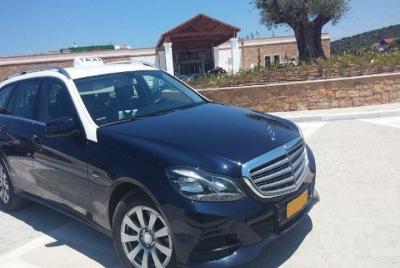Traslado privado de ida desde SKG Apt hacia o desde el centro de  Traslado privado de ida desde SKG Apt hacia o desde el centro de