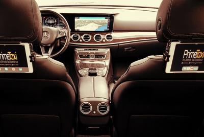 Traslado privado del aeropuerto de Tesalónica al hotel Ikos Ocean Traslado privado del aeropuerto de Tesalónica al hotel Ikos Ocean