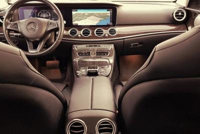 Traslado privado del aeropuerto de Tesalónica al hotel Ikos Olivi Traslado privado del aeropuerto de Tesalónica al hotel Ikos Olivi